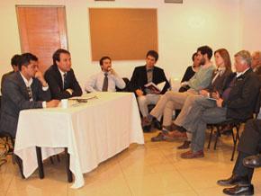 Director general de Obras Públicas se reunió con organizaciones sociales vinculadas al puente Cau Cau